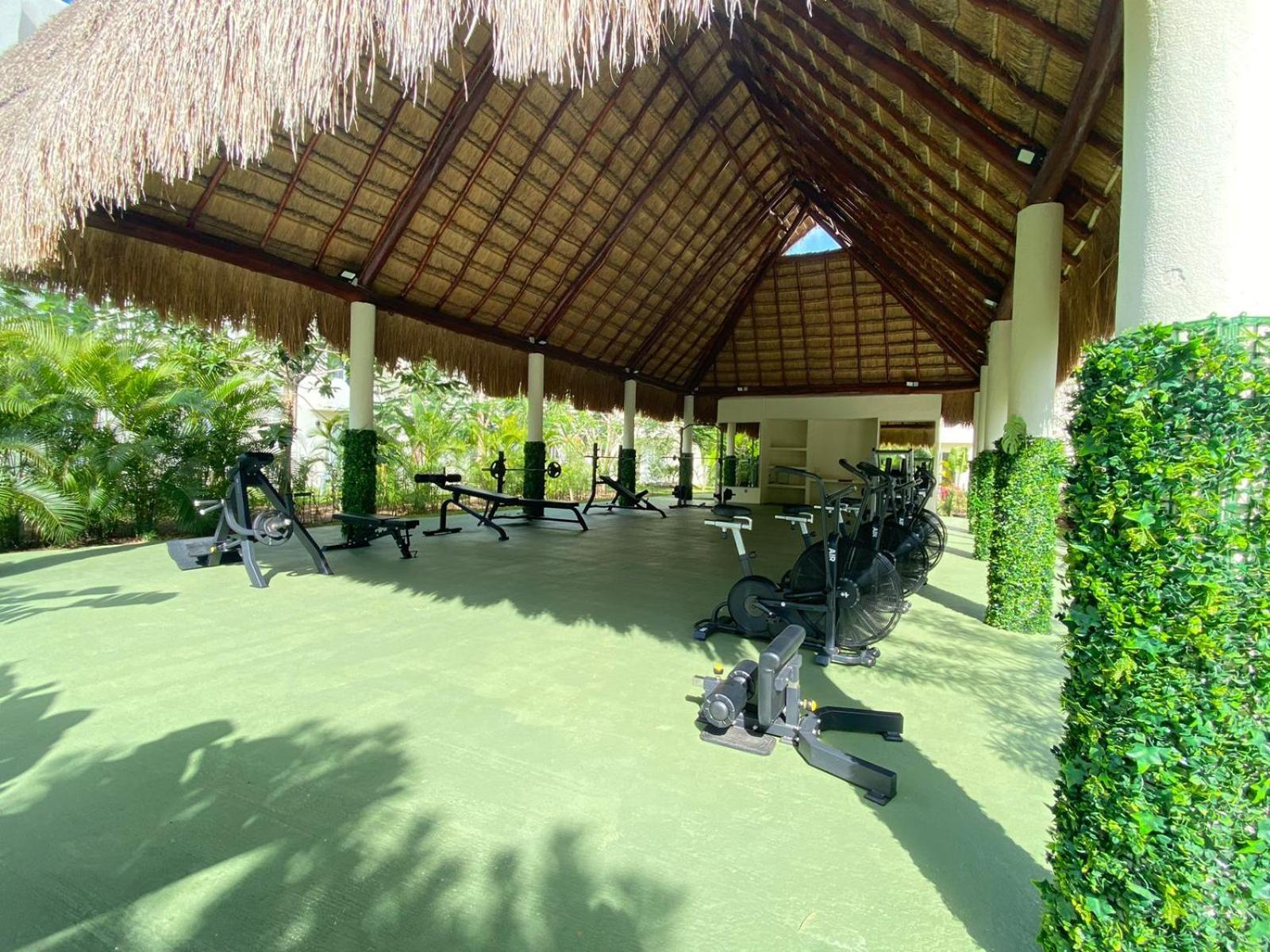 Love Vacations Tulum Bagian luar foto